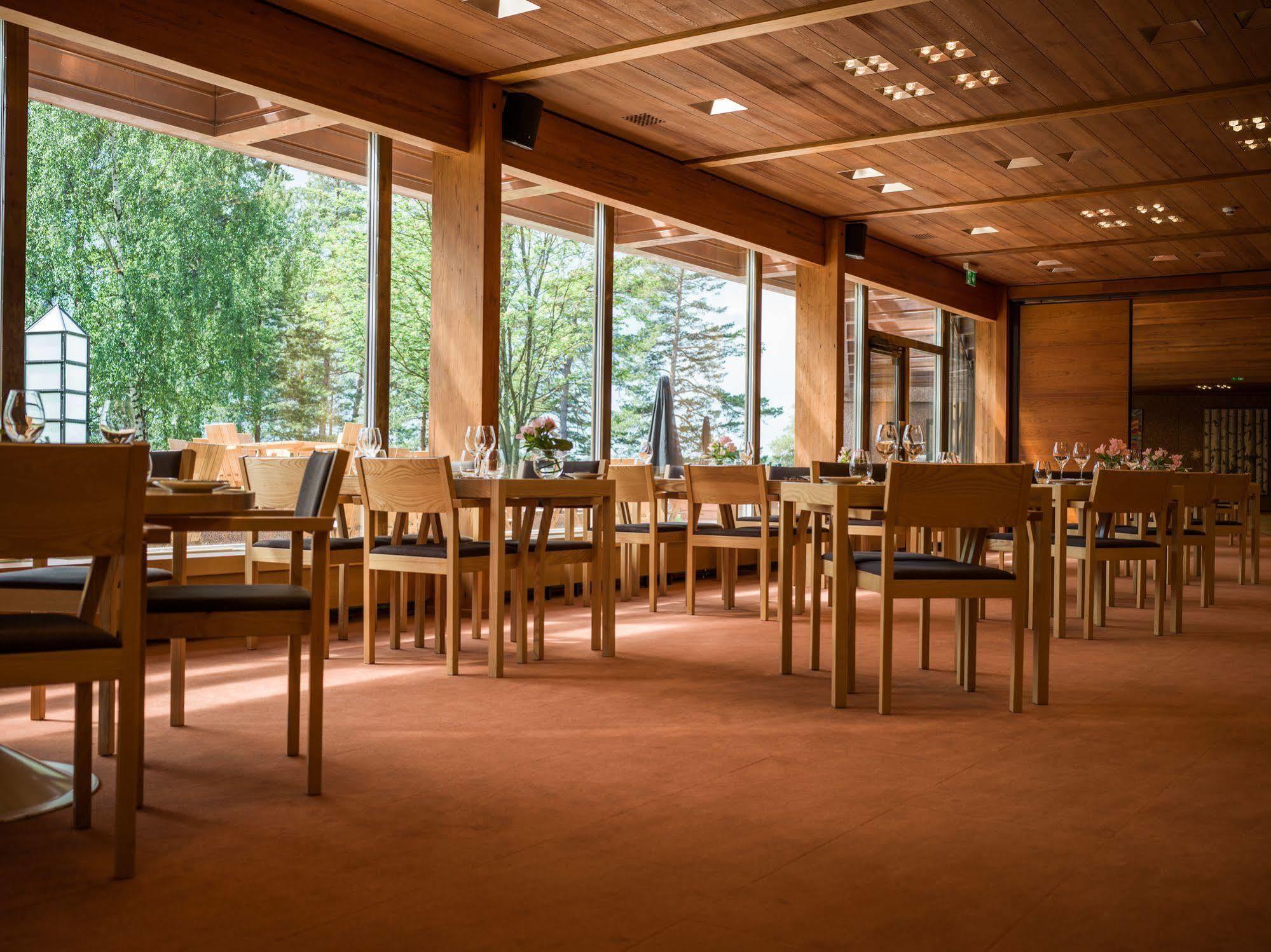 Hotel Hanasaari Еспоо Екстериор снимка