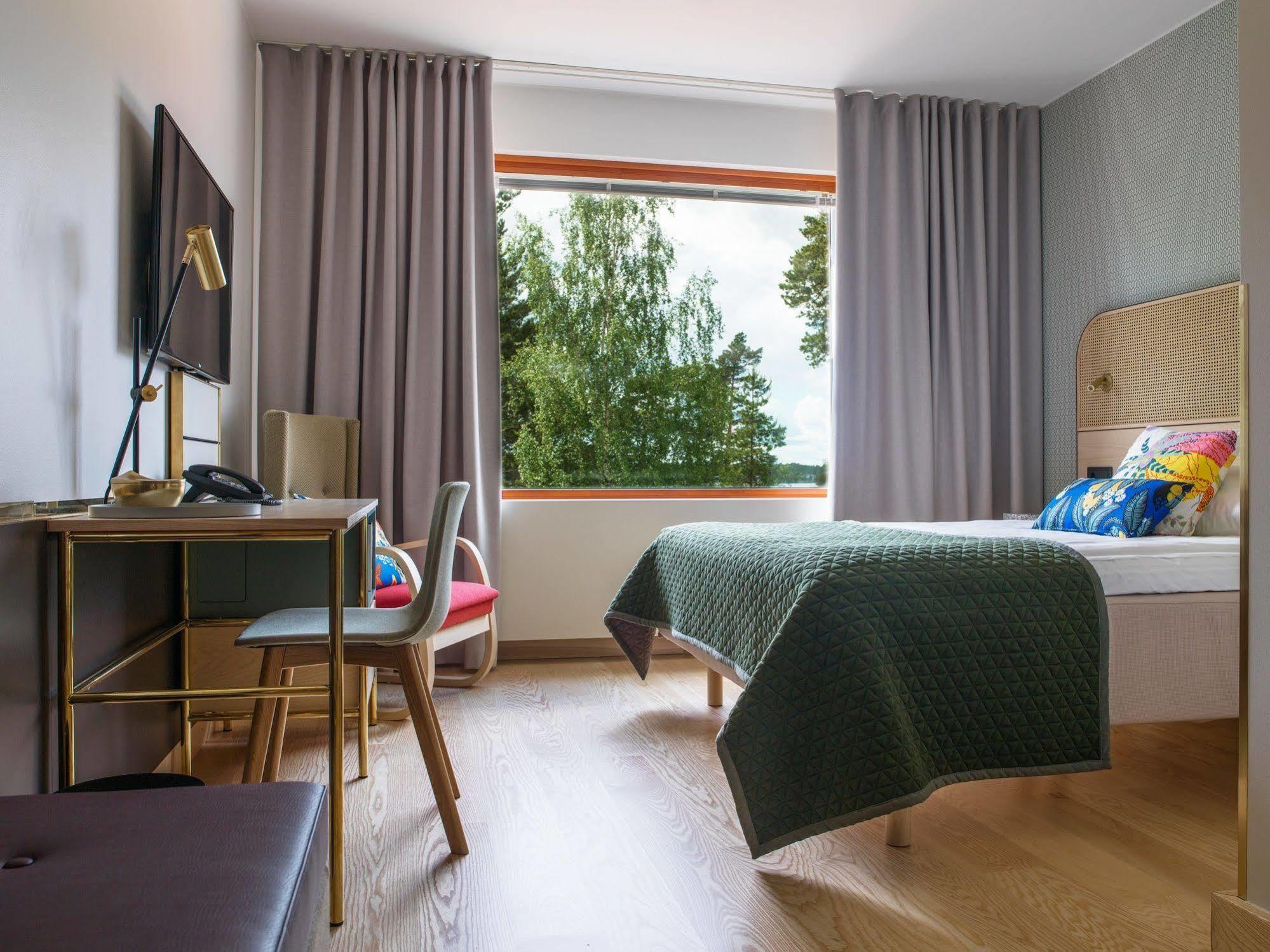 Hotel Hanasaari Еспоо Екстериор снимка