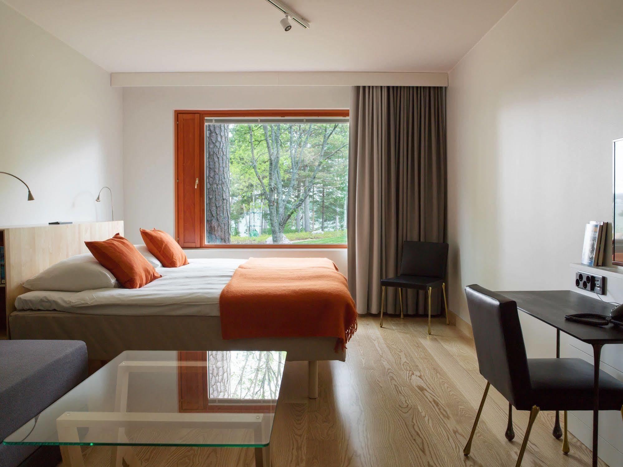 Hotel Hanasaari Еспоо Екстериор снимка