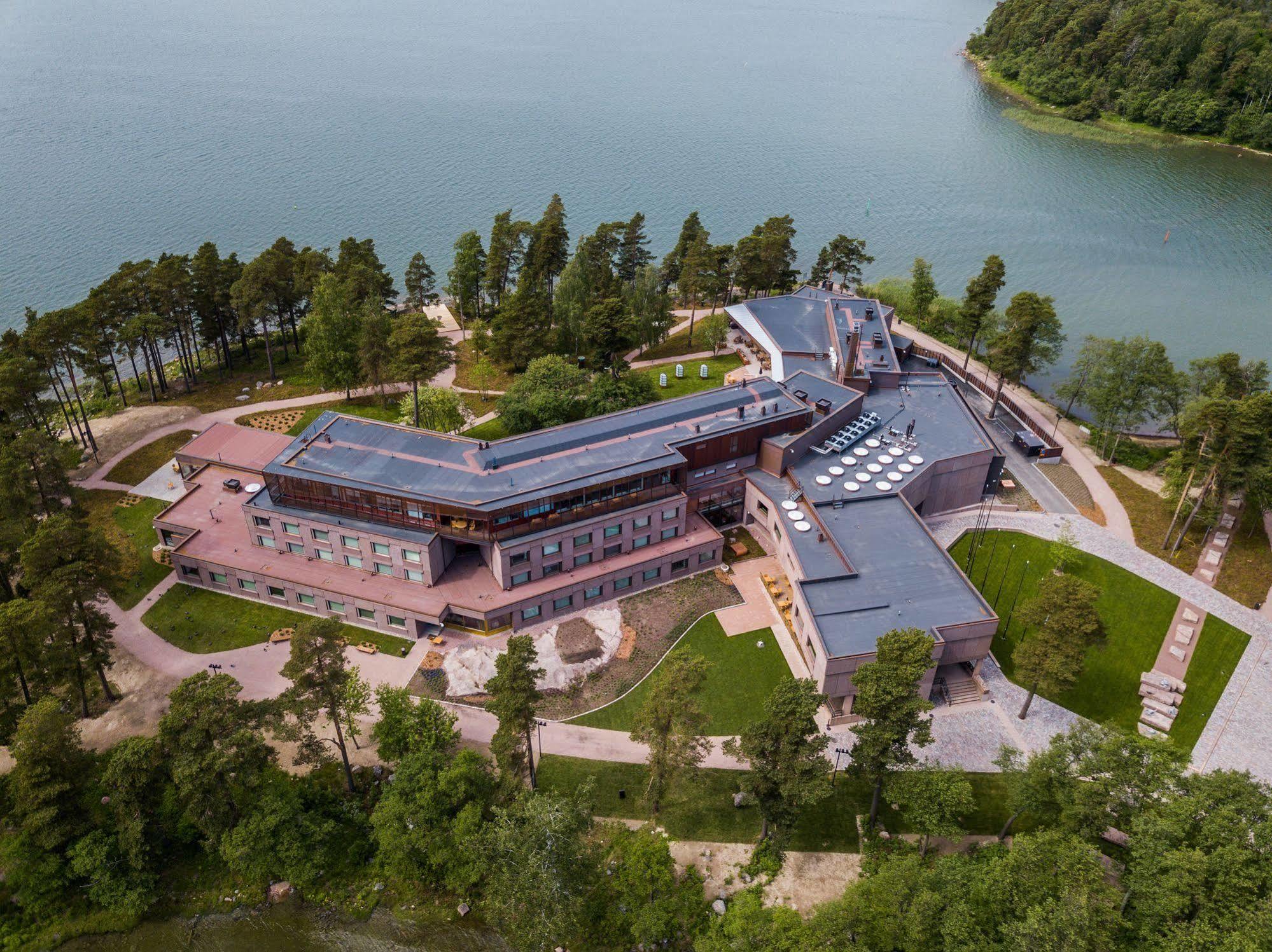 Hotel Hanasaari Еспоо Екстериор снимка